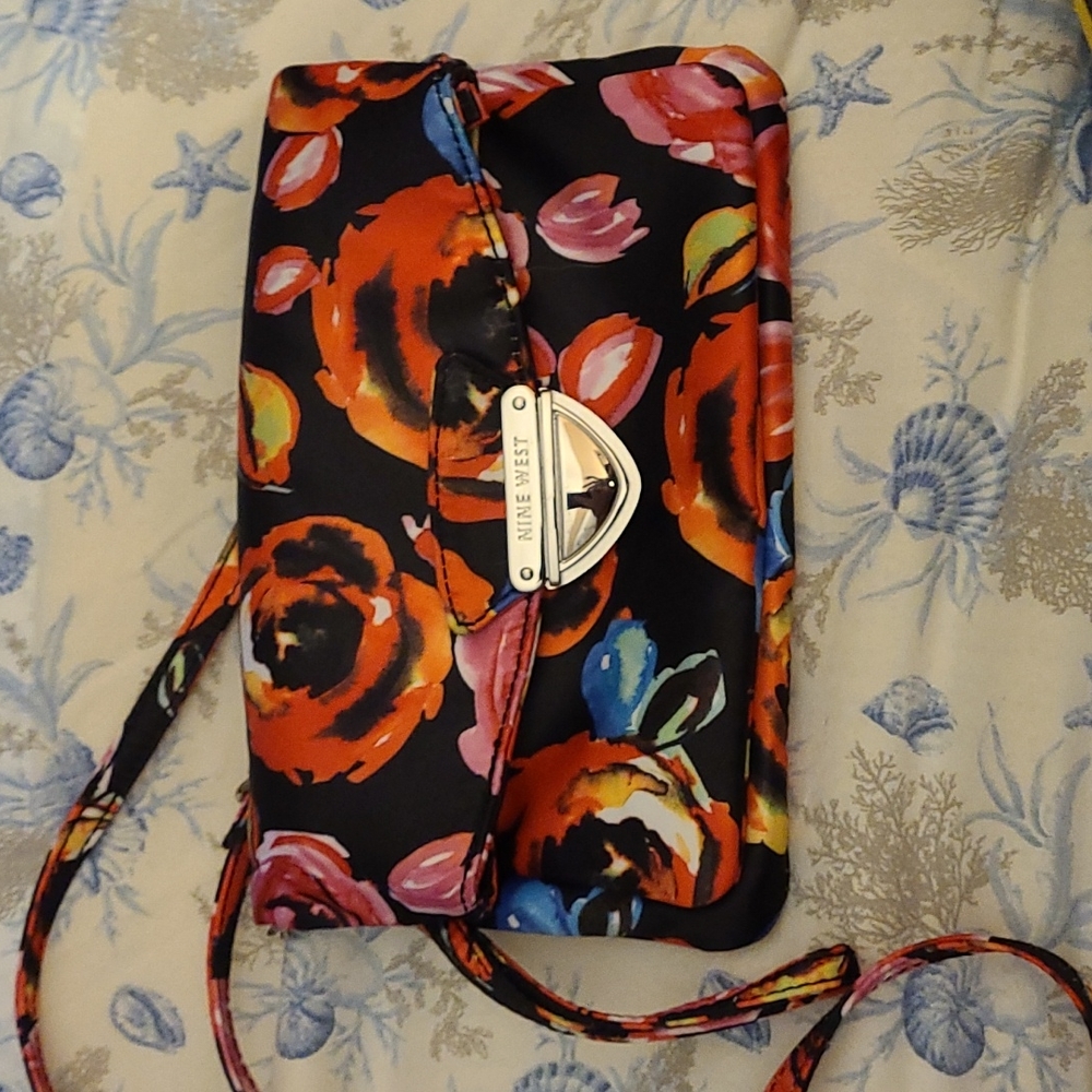 - Nine West 2 in 1 Purse